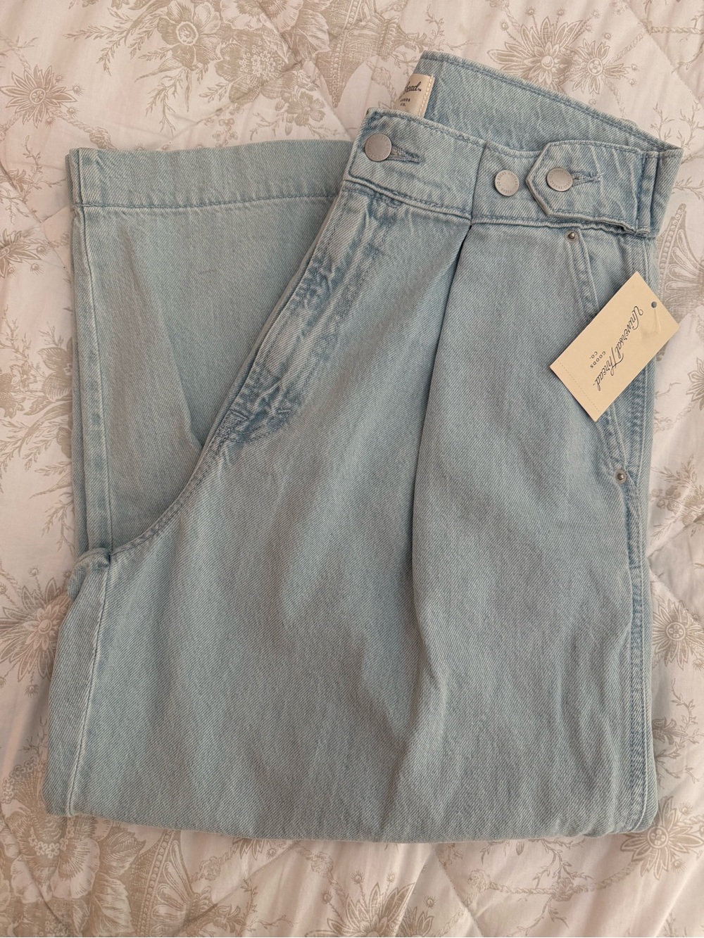 Universal Thread Light Blue Cropped Two-Way Trouser Jeans with Pleats